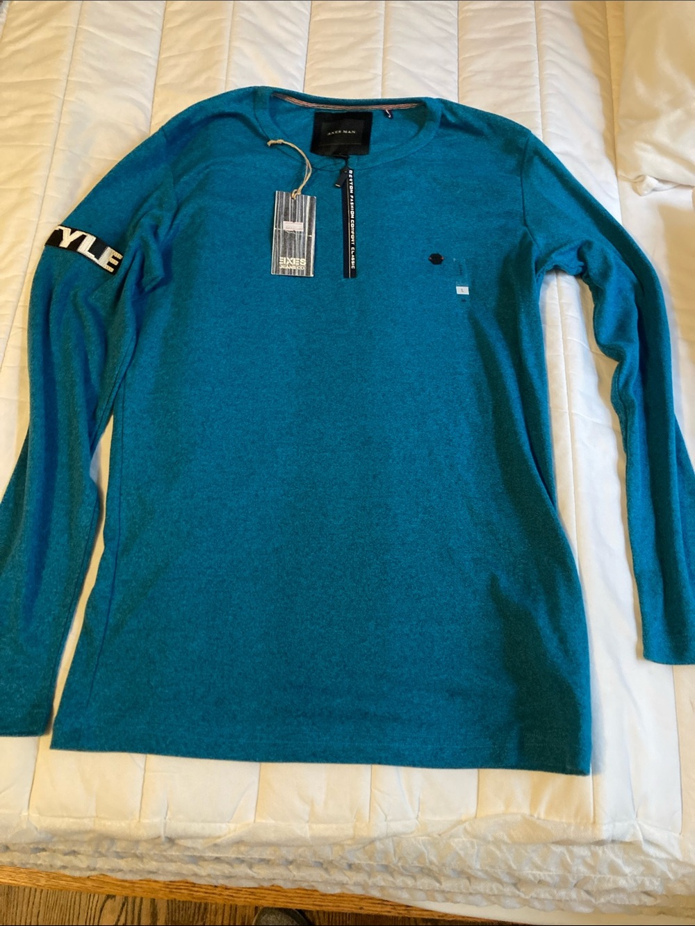 Men’s Teal Crewneck Long-Sleeve Shirt
